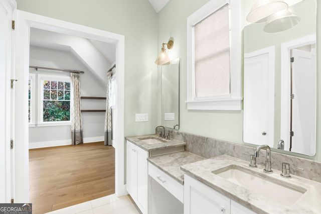 110 4TH Street, Fayetteville, GA 30214