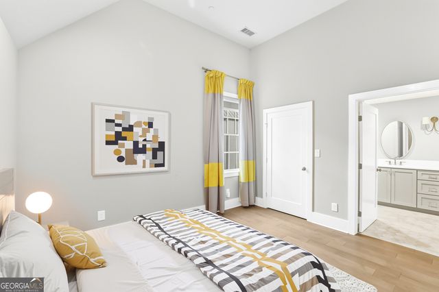 110 4TH Street, Fayetteville, GA 30214