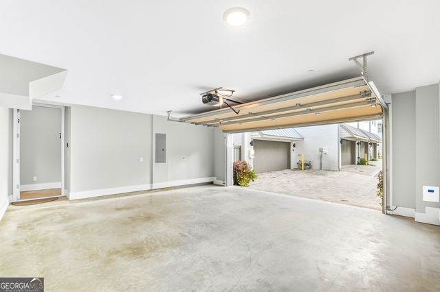 110 4TH Street, Fayetteville, GA 30214