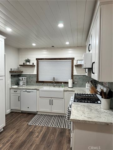 362 Heliotrope, Lake Arrowhead, CA 92352