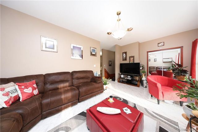 1361 Bay Ridge Parkway, Brooklyn, NY 11228