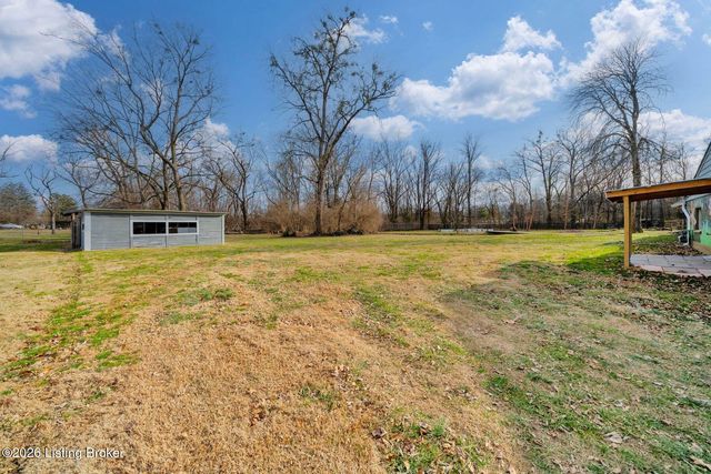 351 Plaza Ave, Louisville, KY 40218