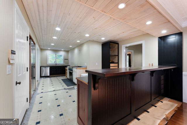 571 Buttrum Road Road NE, Adairsville, GA 30103