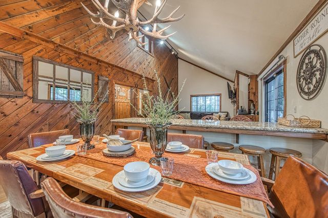 39095 Ridge Rd, Shaver Lake, CA 93664