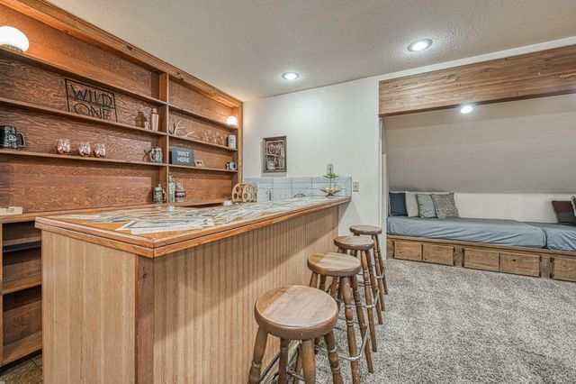 39095 Ridge Rd, Shaver Lake, CA 93664