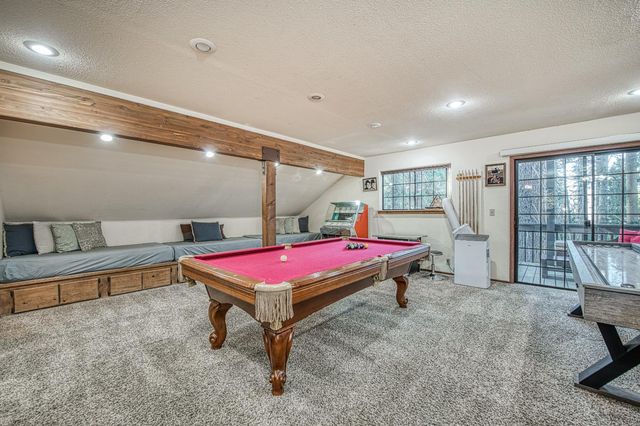 39095 Ridge Rd, Shaver Lake, CA 93664