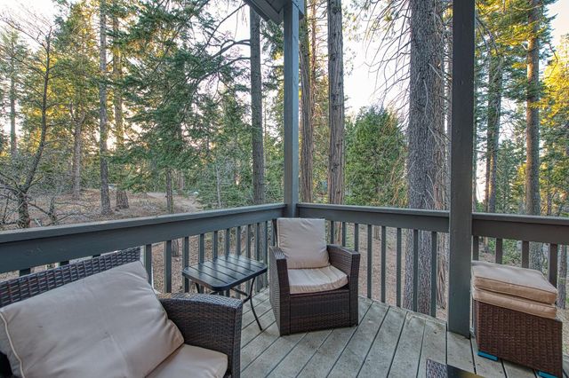 39095 Ridge Rd, Shaver Lake, CA 93664