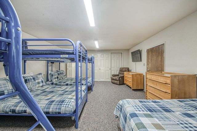 39095 Ridge Rd, Shaver Lake, CA 93664