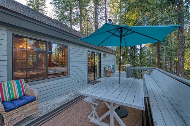 39095 Ridge Rd, Shaver Lake, CA 93664