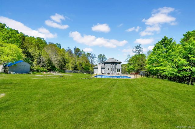 49 Stone Mountain Trail, Chester, NY 10918