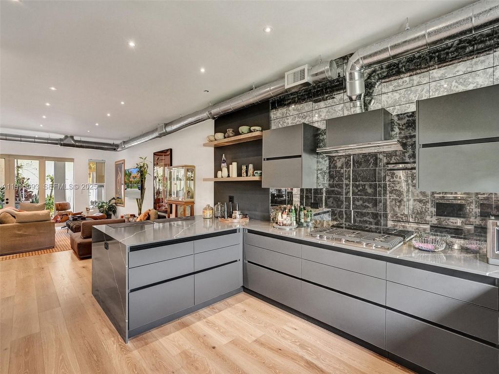 Image 10 of property listing at 1617 Harrison St, Hollywood, FL 33020