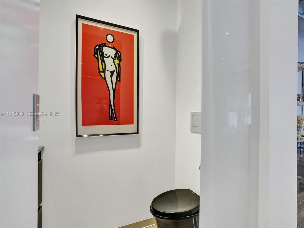 Image 13 of property listing at 1617 Harrison St, Hollywood, FL 33020