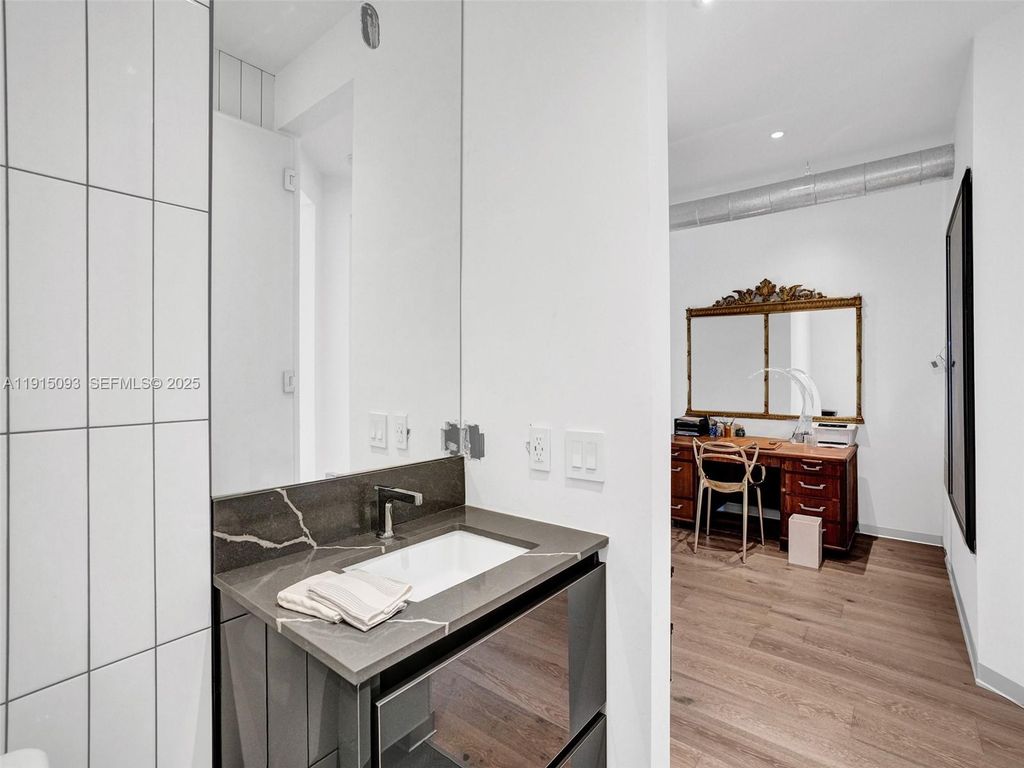 Image 26 of property listing at 1617 Harrison St, Hollywood, FL 33020