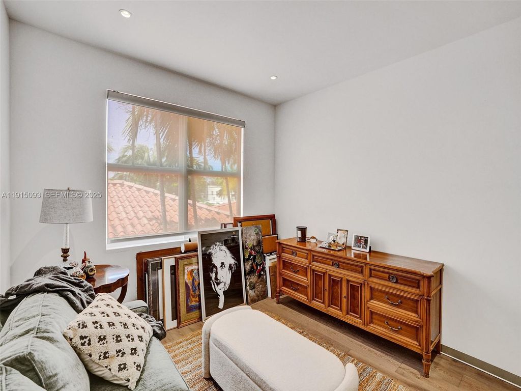 Image 29 of property listing at 1617 Harrison St, Hollywood, FL 33020