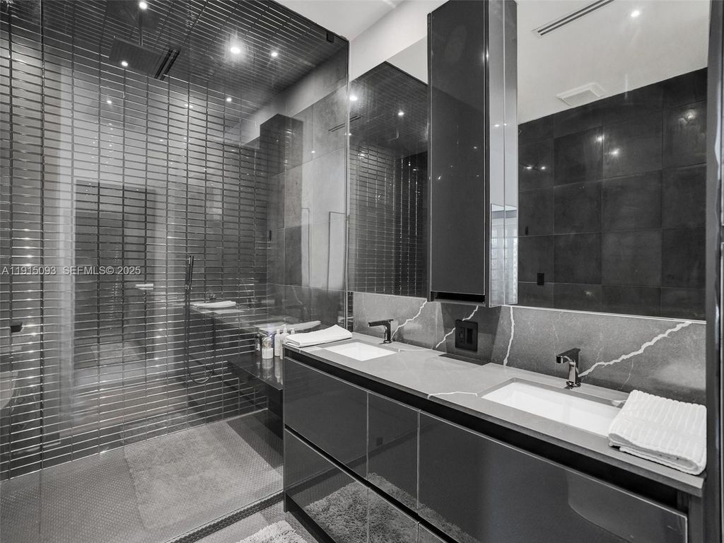 Image 35 of property listing at 1617 Harrison St, Hollywood, FL 33020