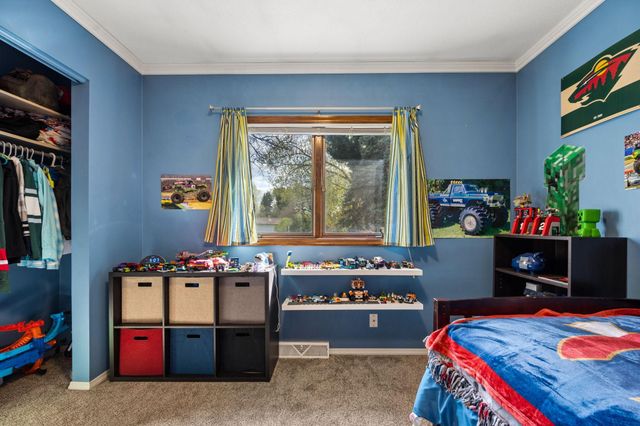 2217 Laramie Trail, Brooklyn Park, MN 55444
