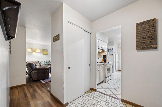 2217 Laramie Trail, Brooklyn Park, MN 55444