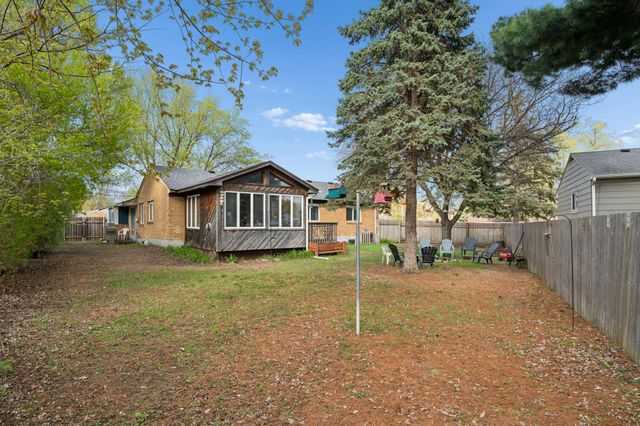 2217 Laramie Trail, Brooklyn Park, MN 55444