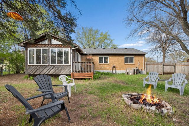 2217 Laramie Trail, Brooklyn Park, MN 55444