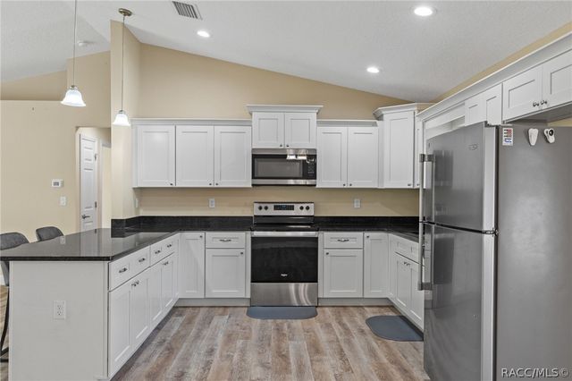 6898 N Preston Point, Citrus Springs, FL 34434