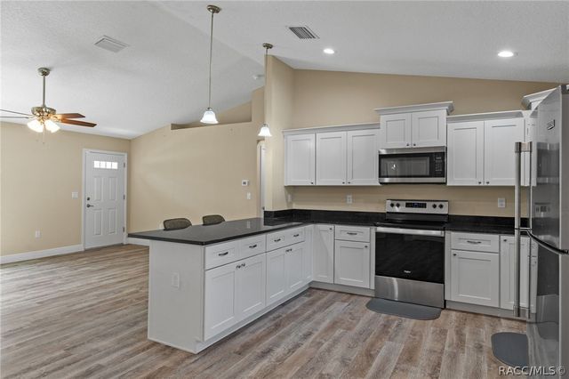 6898 N Preston Point, Citrus Springs, FL 34434