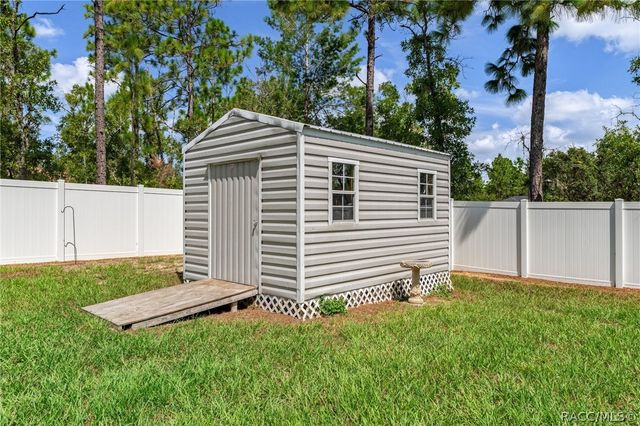 6898 N Preston Point, Citrus Springs, FL 34434