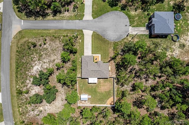 6898 N Preston Point, Citrus Springs, FL 34434