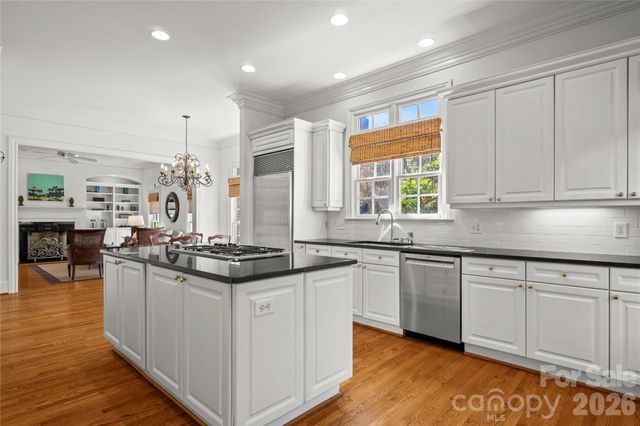 2046 Hopedale Avenue, Charlotte, NC 28207