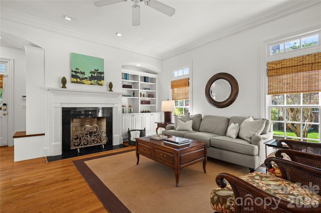 2046 Hopedale Avenue, Charlotte, NC 28207