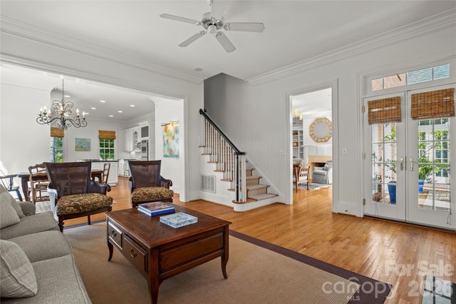 2046 Hopedale Avenue, Charlotte, NC 28207