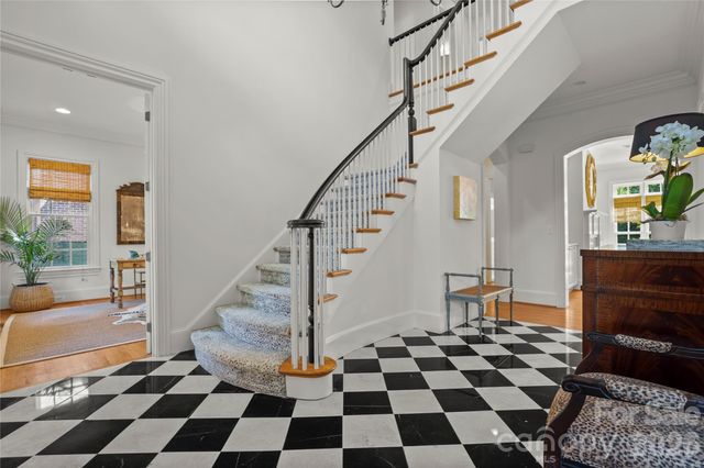 2046 Hopedale Avenue, Charlotte, NC 28207
