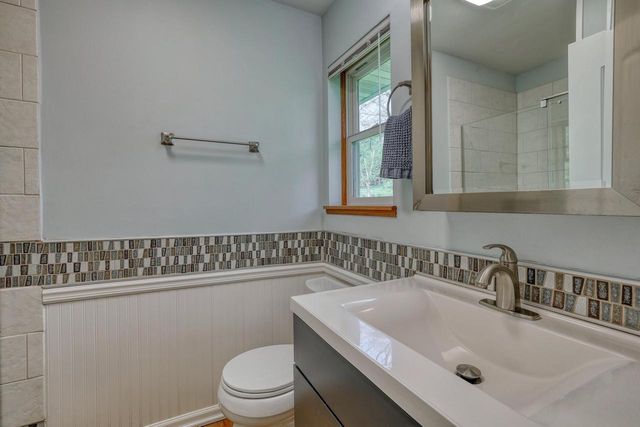W3482 Washington DRIVE, Lake Geneva, WI 53147