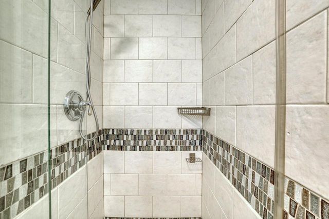 W3482 Washington DRIVE, Lake Geneva, WI 53147