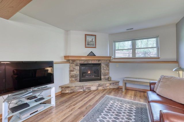 W3482 Washington DRIVE, Lake Geneva, WI 53147