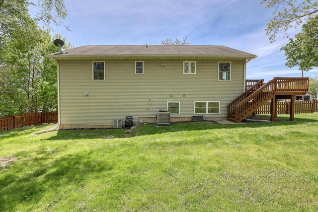 W3482 Washington DRIVE, Lake Geneva, WI 53147