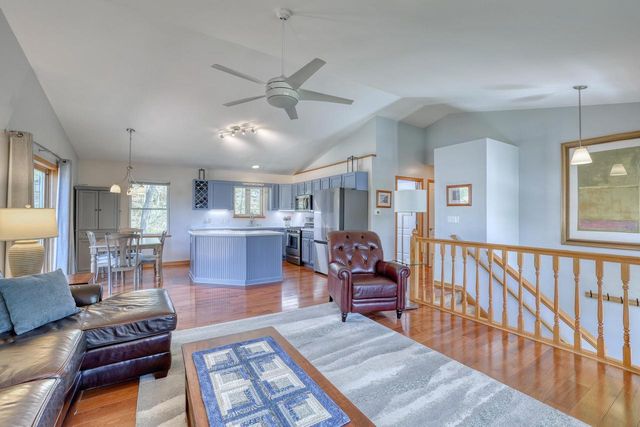 W3482 Washington DRIVE, Lake Geneva, WI 53147