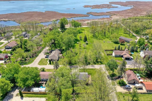 W3482 Washington DRIVE, Lake Geneva, WI 53147