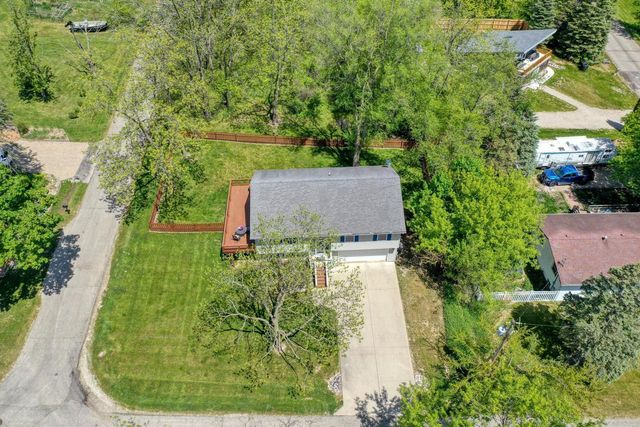 W3482 Washington DRIVE, Lake Geneva, WI 53147