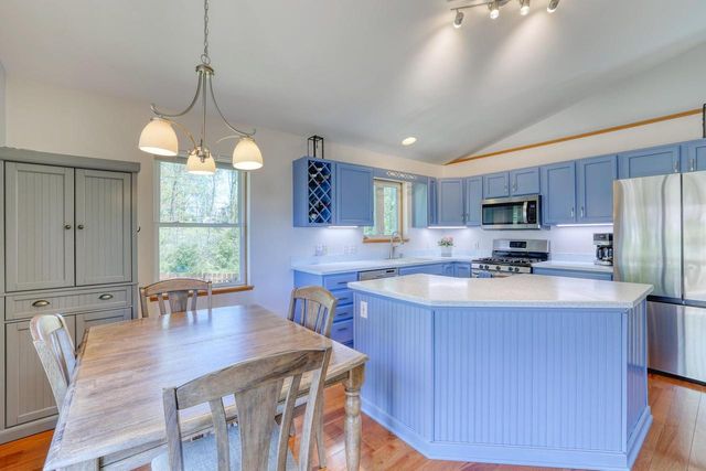 W3482 Washington DRIVE, Lake Geneva, WI 53147