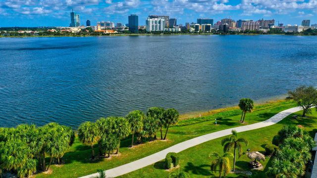 724 Executive Center Drive 21, West Palm Beach, FL 33401