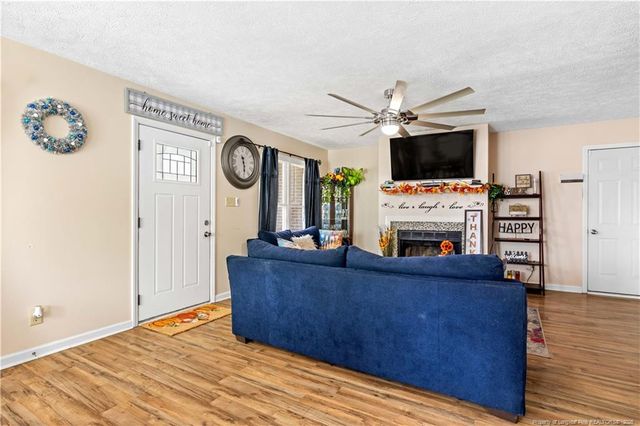 712 Alexwood Drive, Hope Mills, NC 28348