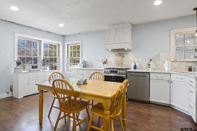 205 S Main Street, Winnsboro, TX 75494