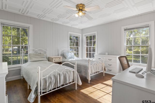 205 S Main Street, Winnsboro, TX 75494