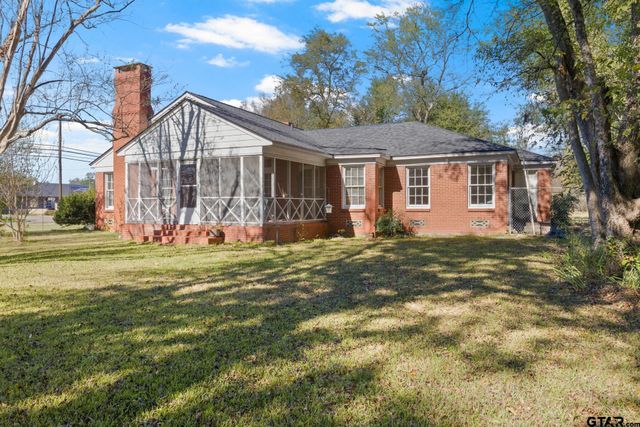 205 S Main Street, Winnsboro, TX 75494