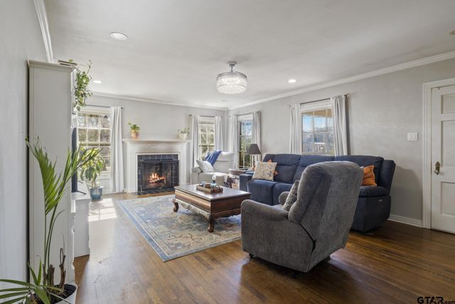 205 S Main Street, Winnsboro, TX 75494