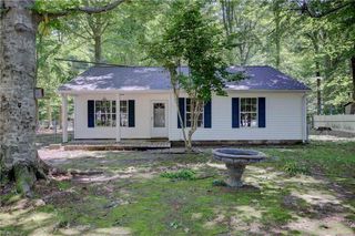 3948 Beechwood LN, Gloucester, VA 23061