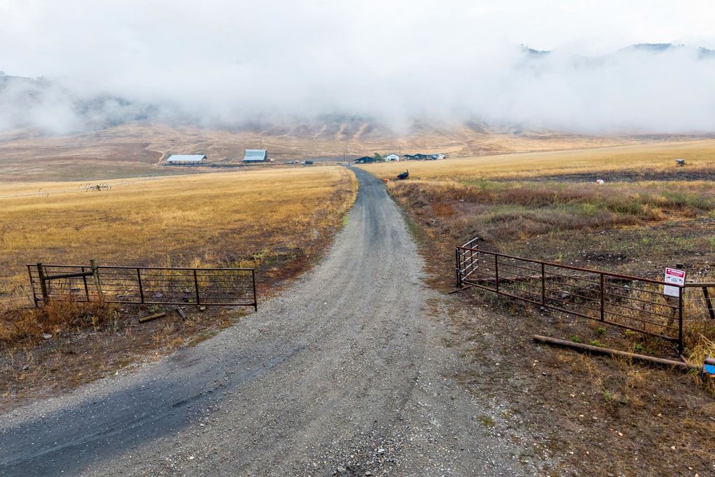 361 Lone Ranch Creek Rd, Curlew, WA 99121 photo 10