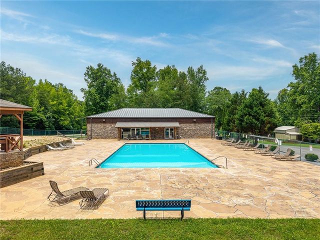 1332 Birch Lane NE, Ranger, GA 30734