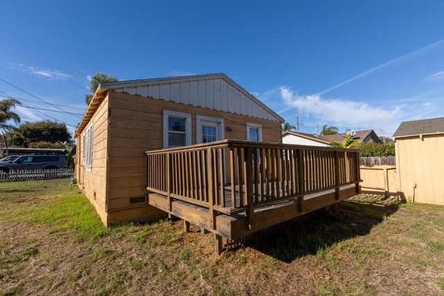 15 Lone Pine Avenue, Freedom, CA 95019