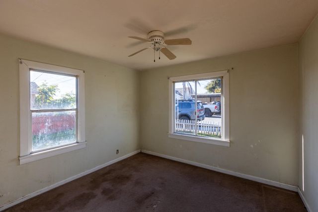 15 Lone Pine Avenue, Freedom, CA 95019